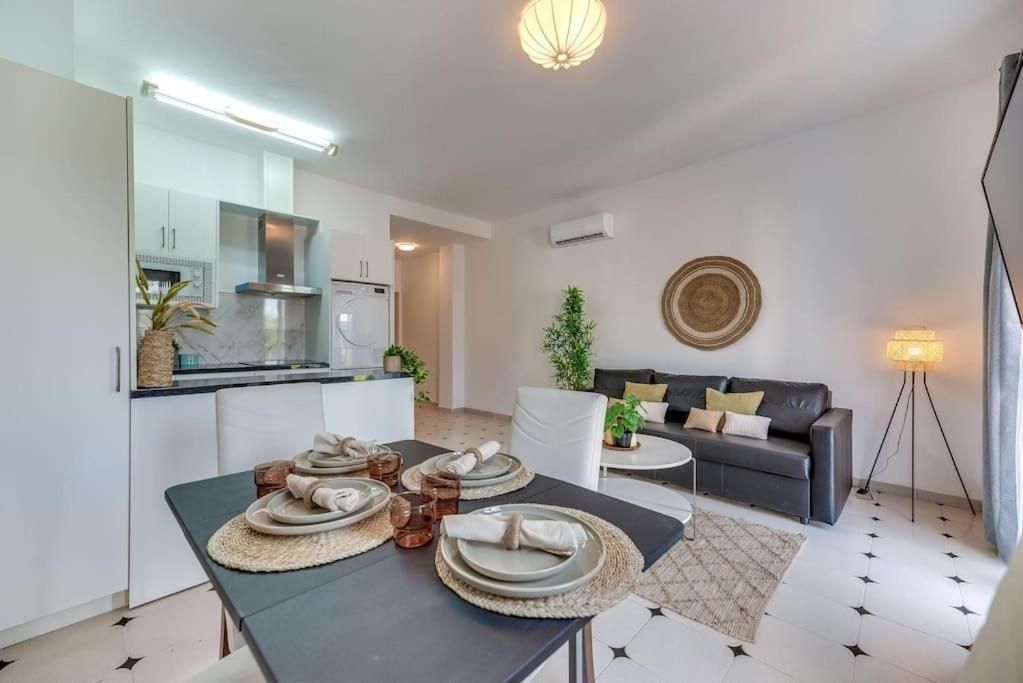 בנאלמדנה Lxr La Perla Renovated 2Hab. Apt מראה חיצוני תמונה