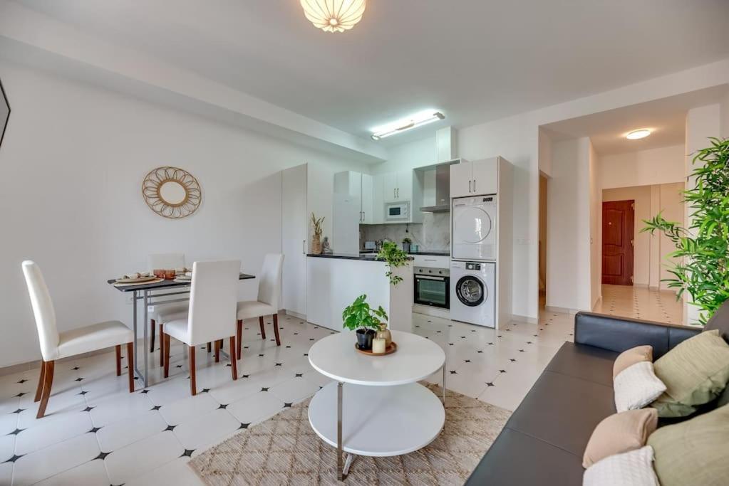 בנאלמדנה Lxr La Perla Renovated 2Hab. Apt מראה חיצוני תמונה
