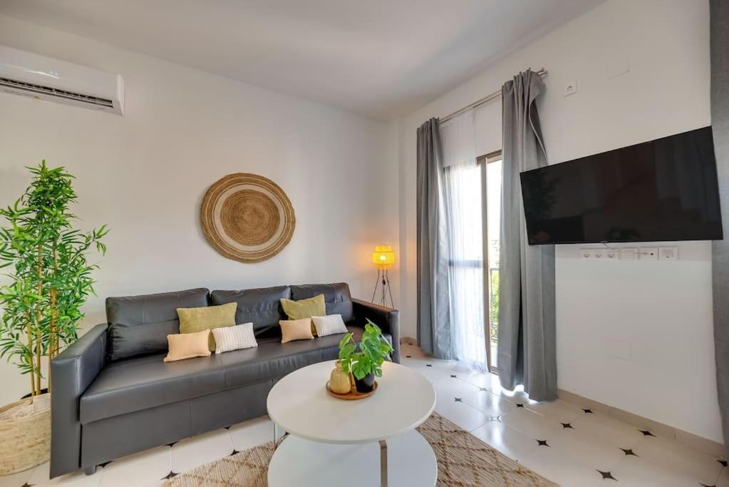 בנאלמדנה Lxr La Perla Renovated 2Hab. Apt מראה חיצוני תמונה